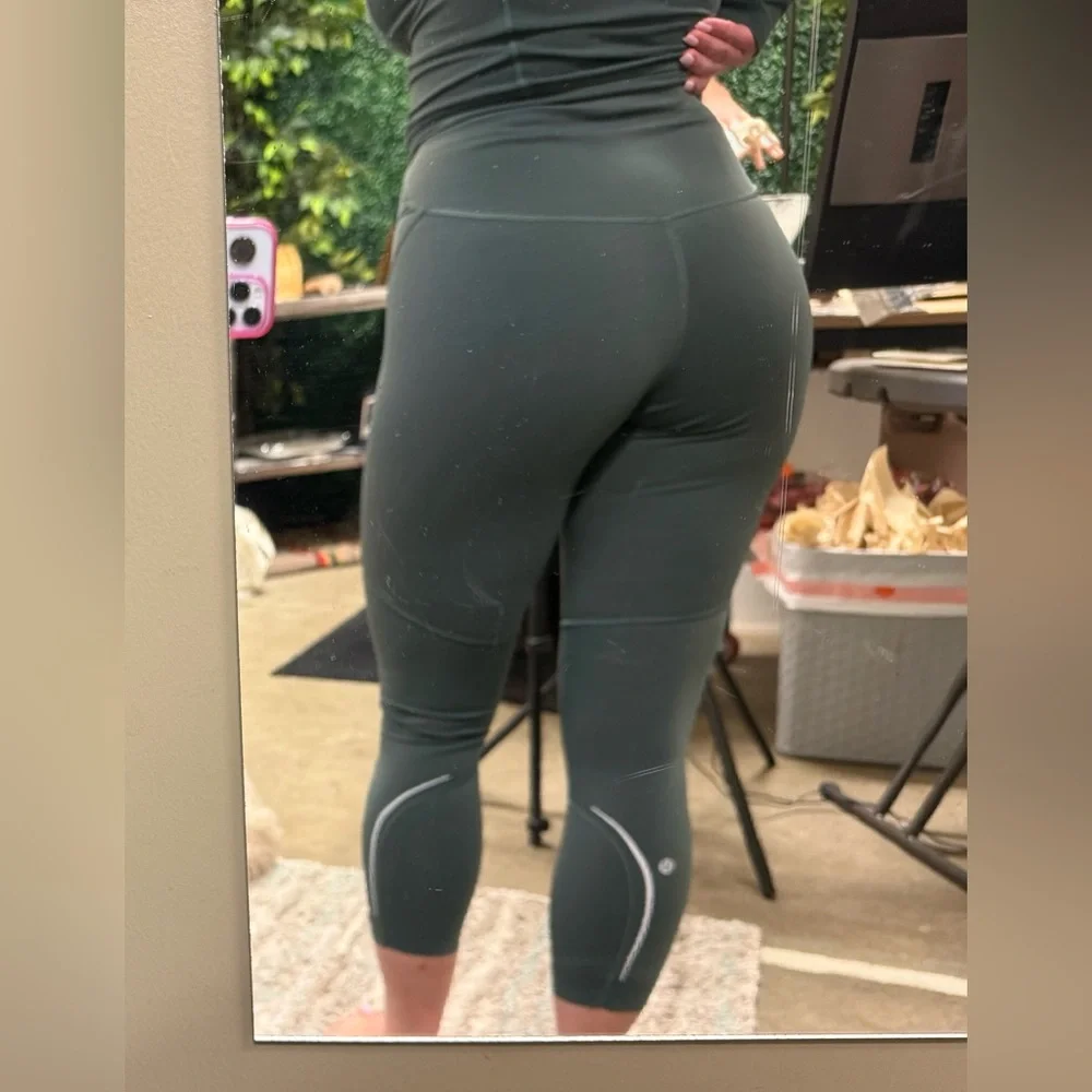 Lulu Lemon Pants! - Picture 3 of 3
